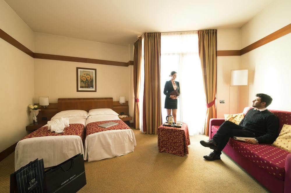 Milanore Hotel By Diva Hotels Cinisello Balsamo Eksteriør billede